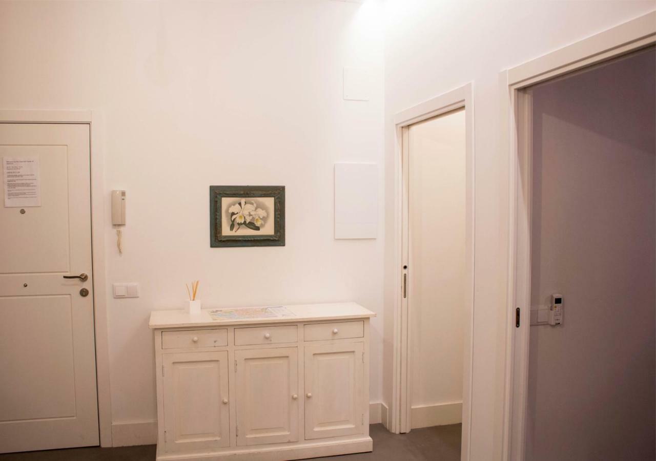 Splendid Houses In Valenza Esterno foto